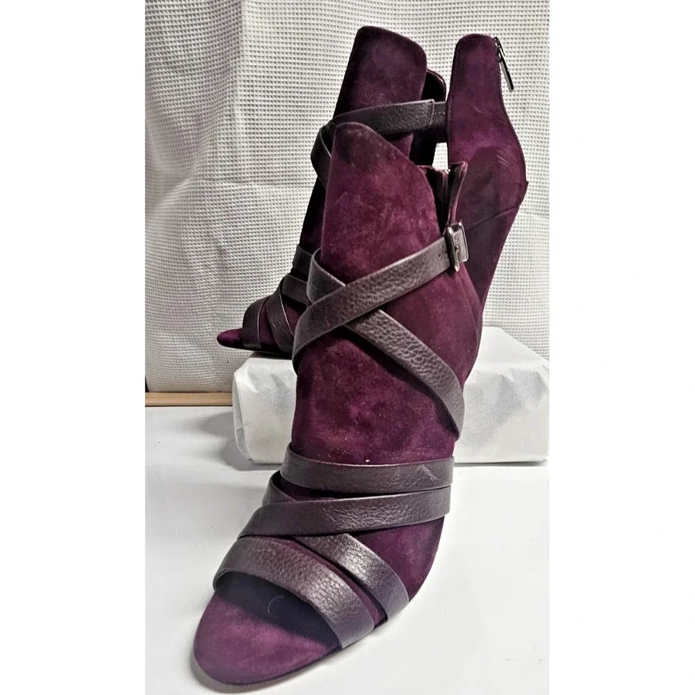 Vince Camuto ACHIKA open toe purple heels zipper silhouette 39/8.5M‎